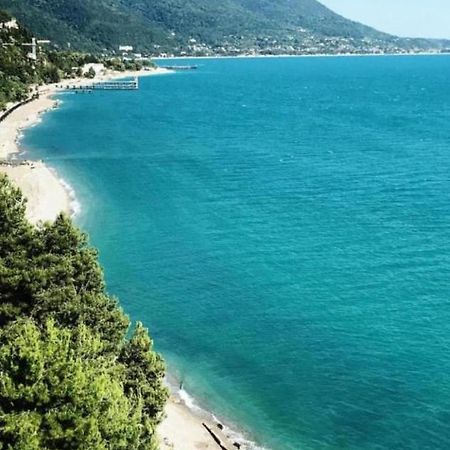 Зеленый Дворик Gagra Exterior foto